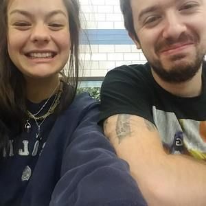 Meet your Posher, Chloe